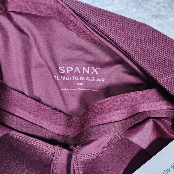 SPANX Shape Burgundy Halter‎ One Piece Swimsuit XL Extra Large Swimwear $188 NWT - Picture 4 of 11
